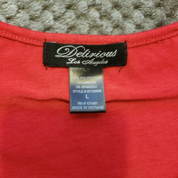 Delirious Red blouse - Picture 3 of 3